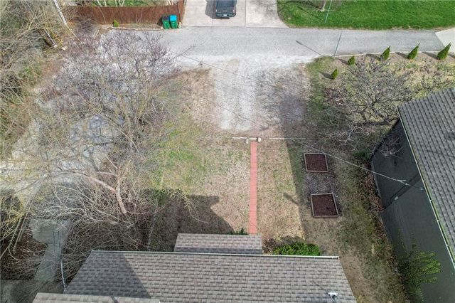4809 Rainbow Boulevard, Westwood Hills, KS 66205
