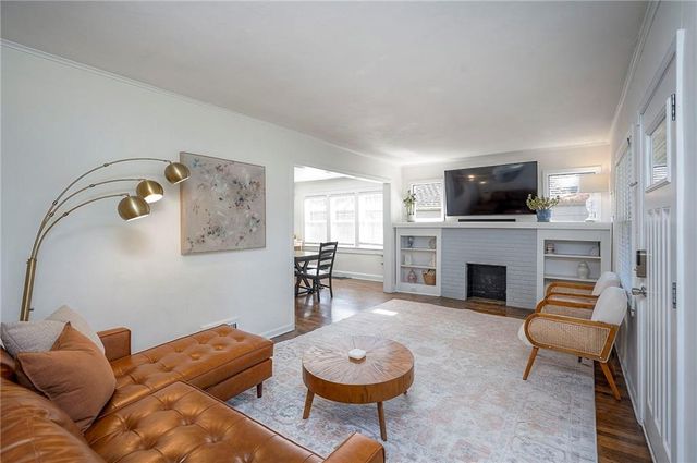 4809 Rainbow Boulevard, Westwood Hills, KS 66205