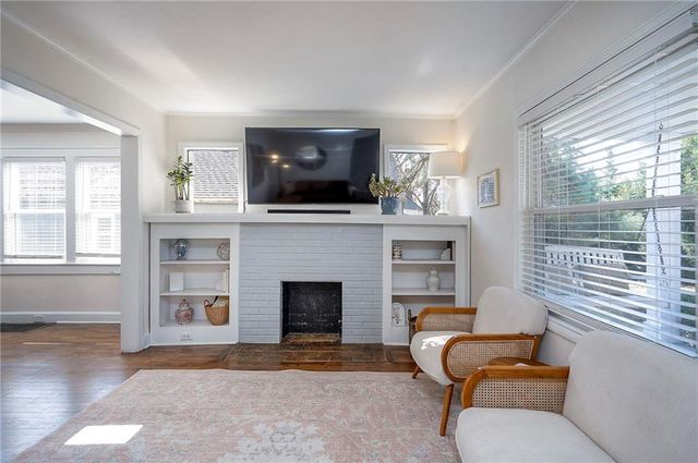 4809 Rainbow Boulevard, Westwood Hills, KS 66205