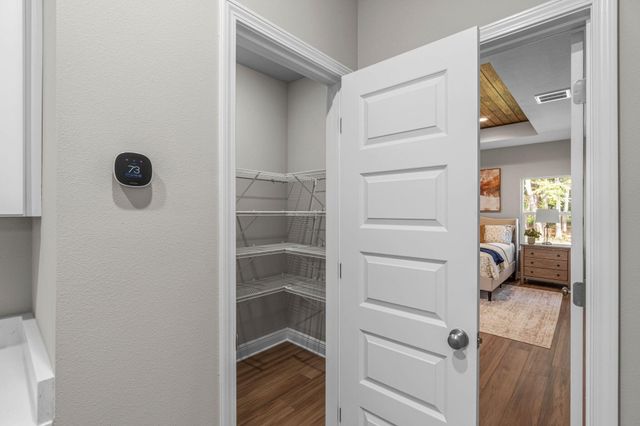 1426 Madelyn Wds Drive, Pensacola, FL 32506