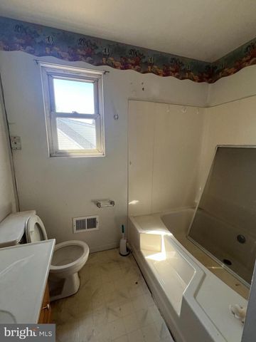 409 N GRAND AVE, National Park, NJ 08063