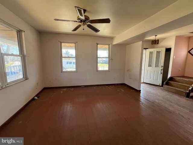 409 N GRAND AVE, National Park, NJ 08063