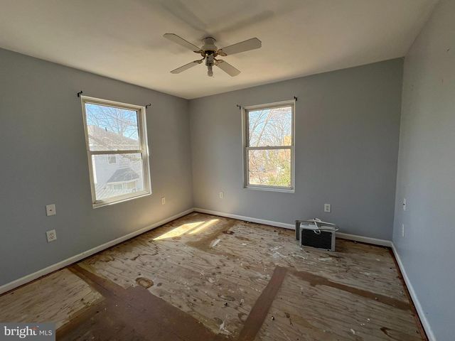 409 N GRAND AVE, National Park, NJ 08063