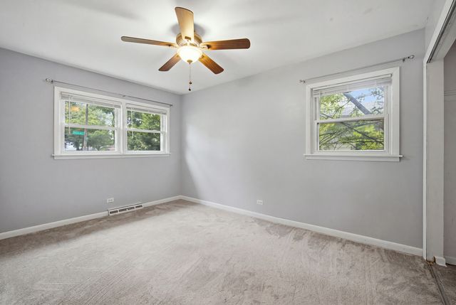 531 Cambridge Road, Des Plaines, IL 60016
