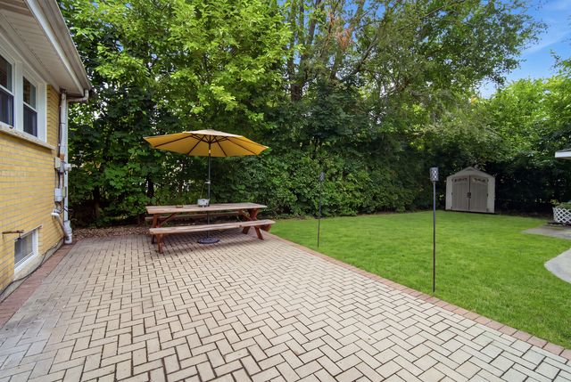 531 Cambridge Road, Des Plaines, IL 60016