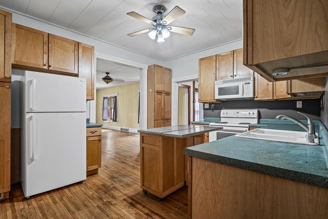 1543 George STREET, La Crosse, WI 54603