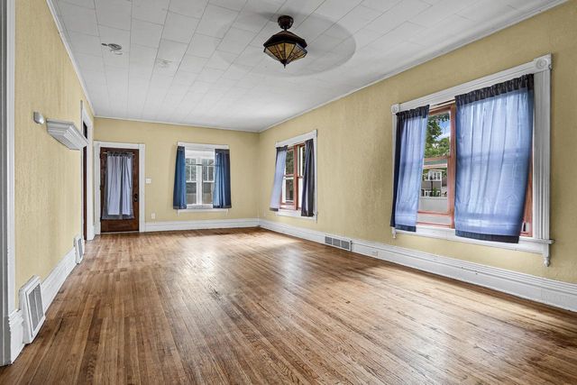 1543 George STREET, La Crosse, WI 54603