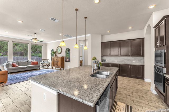 11926 TOWER CRK, San Antonio, TX 78253