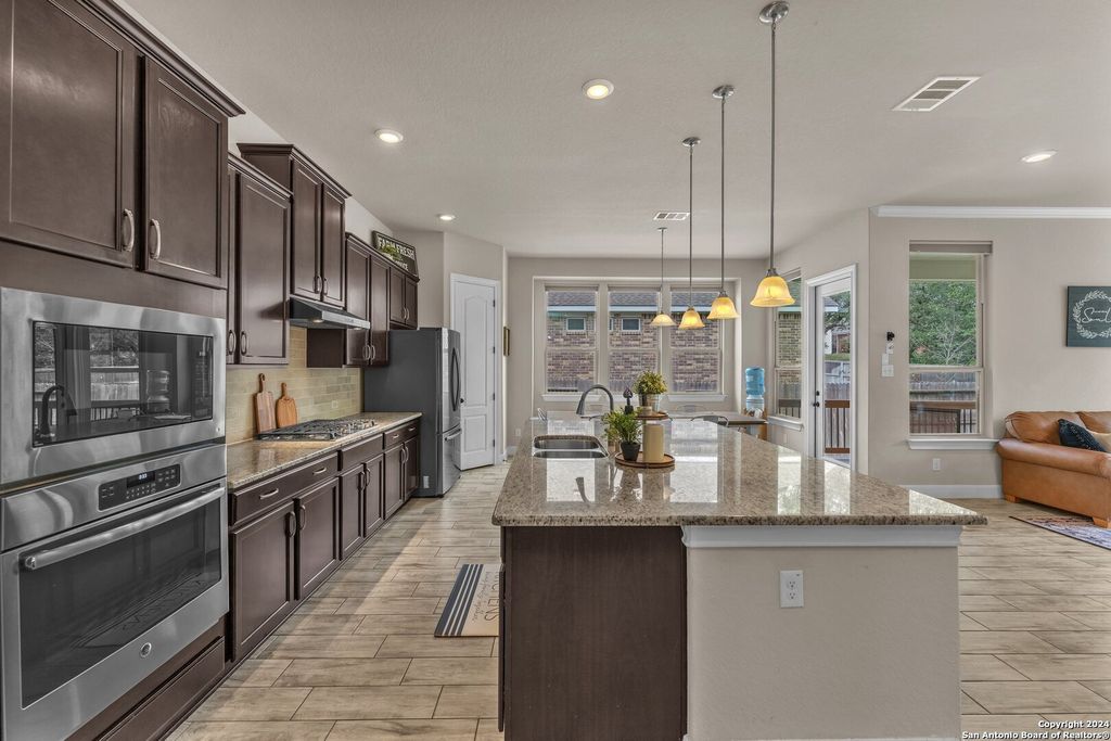 11926 TOWER CRK, San Antonio, TX 78253
