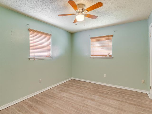 8629 S Miller Boulevard, Oklahoma City, OK 73159