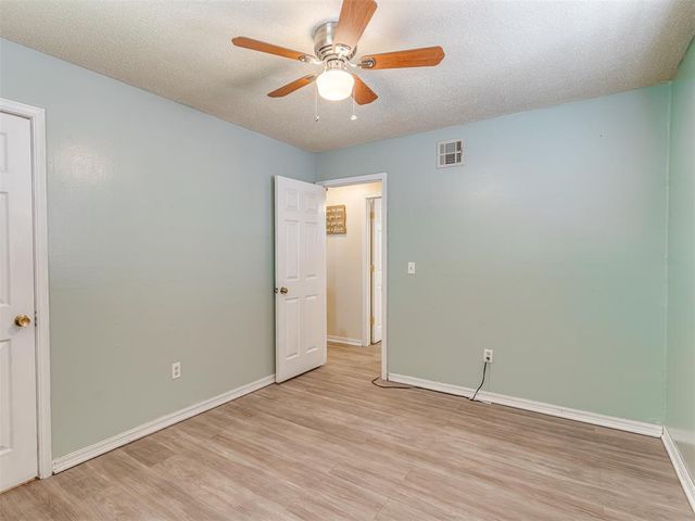 8629 S Miller Boulevard, Oklahoma City, OK 73159