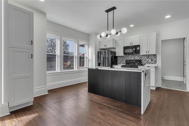 97 Lenox Avenue, Providence, RI 02907