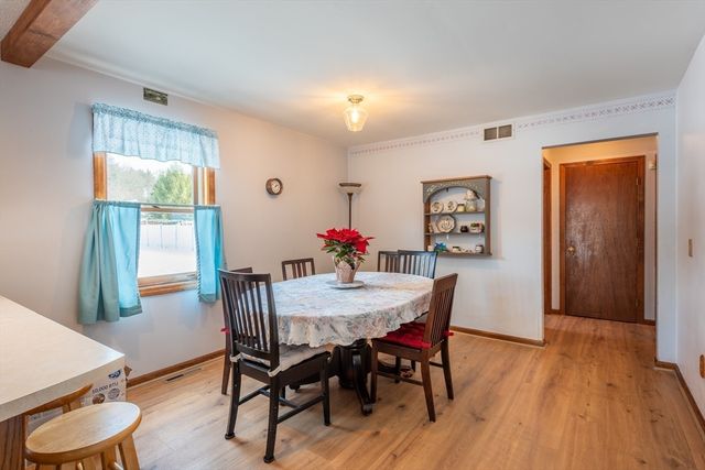 10 Moss Lane, Belchertown, MA 01007