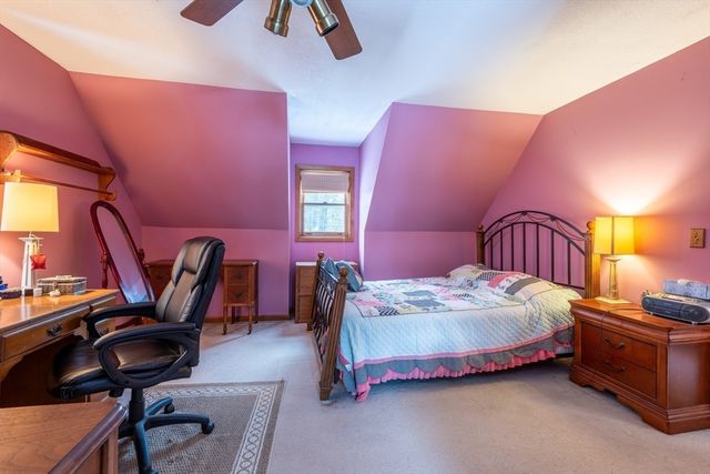 10 Moss Lane, Belchertown, MA 01007