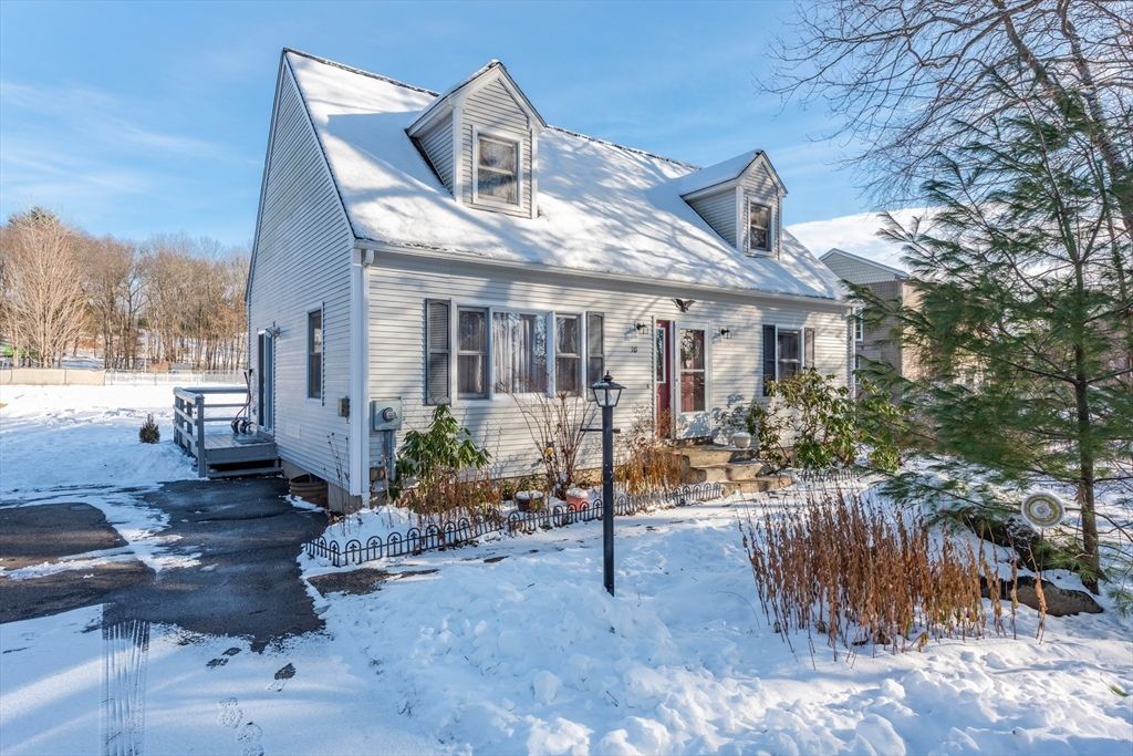 10 Moss Lane, Belchertown, MA 01007
