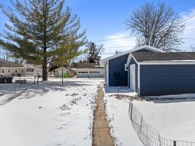 410 E Geneva STREET, Delavan, WI 53115