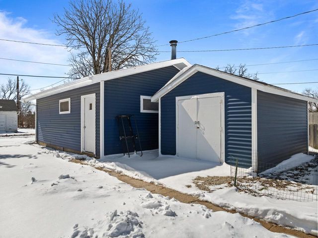 410 E Geneva STREET, Delavan, WI 53115