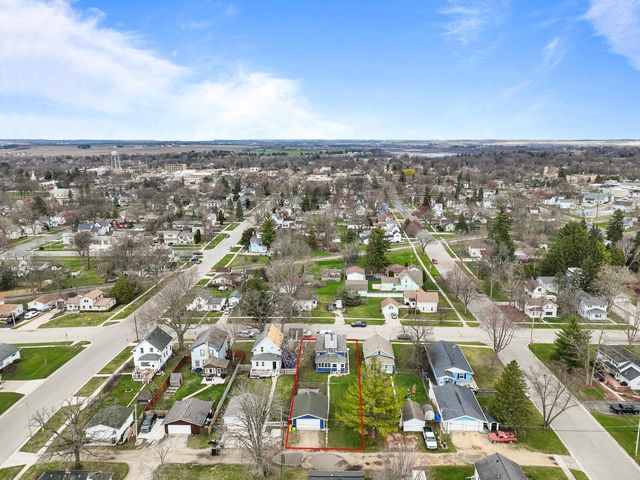 410 E Geneva STREET, Delavan, WI 53115