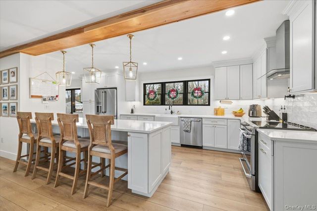 2180 Feuereisen Avenue, Ronkonkoma, NY 11779