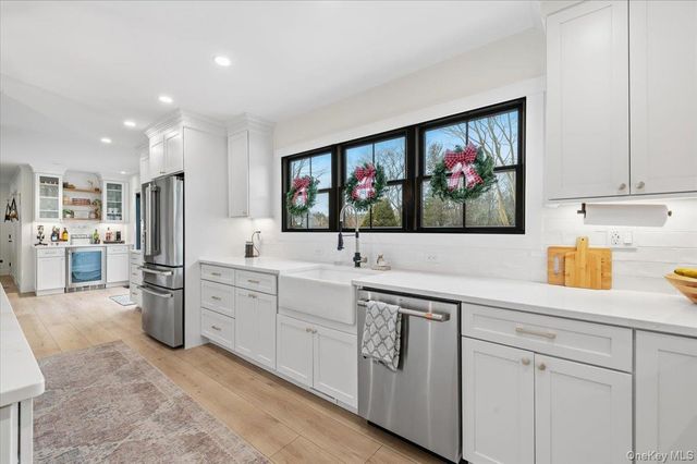 2180 Feuereisen Avenue, Ronkonkoma, NY 11779