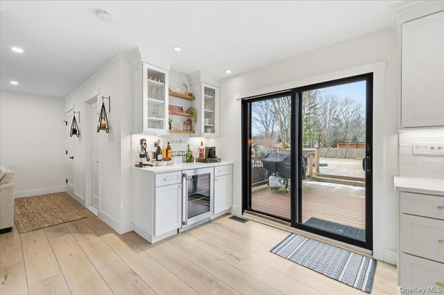 2180 Feuereisen Avenue, Ronkonkoma, NY 11779