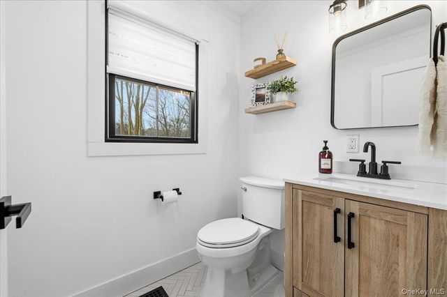 2180 Feuereisen Avenue, Ronkonkoma, NY 11779