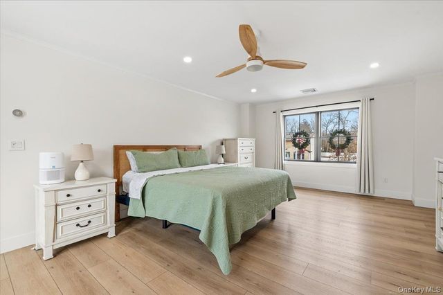 2180 Feuereisen Avenue, Ronkonkoma, NY 11779