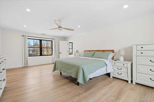 2180 Feuereisen Avenue, Ronkonkoma, NY 11779