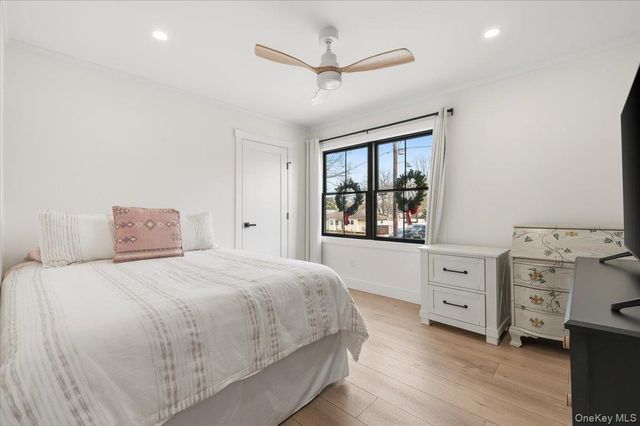 2180 Feuereisen Avenue, Ronkonkoma, NY 11779