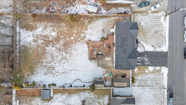 2180 Feuereisen Avenue, Ronkonkoma, NY 11779