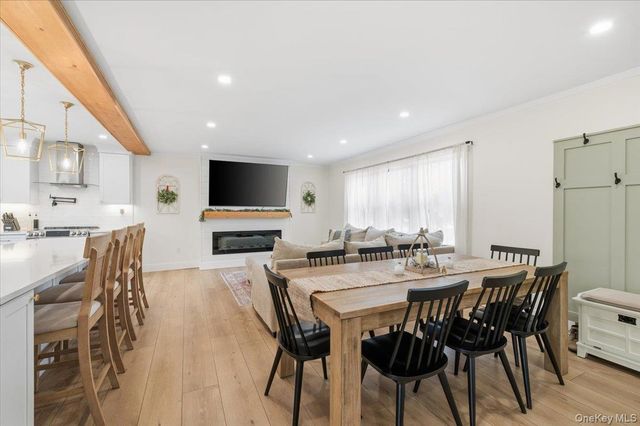 2180 Feuereisen Avenue, Ronkonkoma, NY 11779