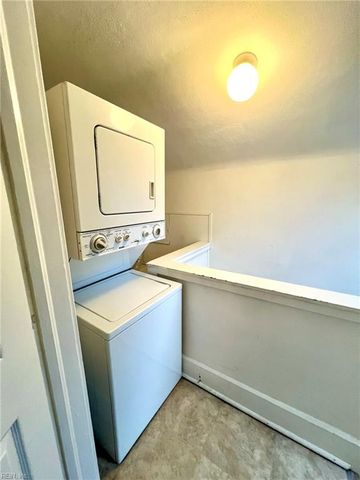 210 Pennsylvania Ave Apt 2, Norfolk, VA 23504