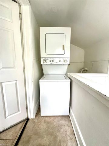 210 Pennsylvania Ave Apt 2, Norfolk, VA 23504