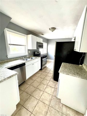 210 Pennsylvania Ave Apt 2, Norfolk, VA 23504