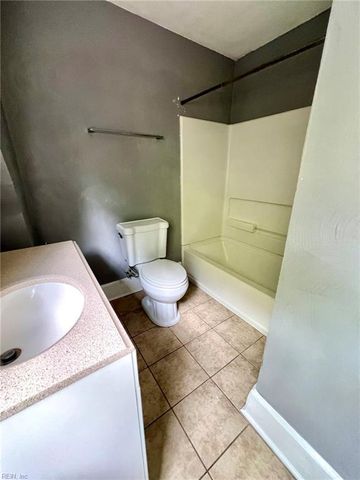 210 Pennsylvania Ave Apt 2, Norfolk, VA 23504