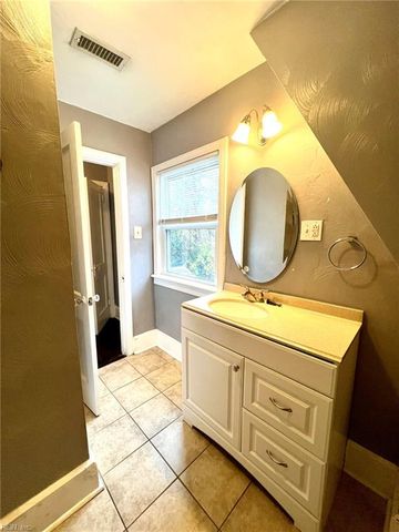 210 Pennsylvania Ave Apt 2, Norfolk, VA 23504