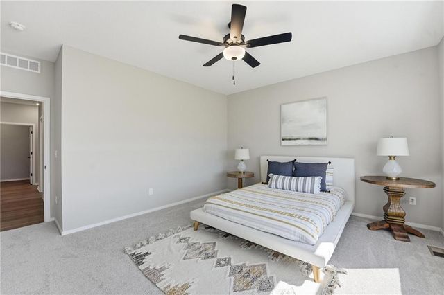 1501 SW 9th Street, Oak Grove, MO 64075