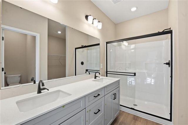 1501 SW 9th Street, Oak Grove, MO 64075