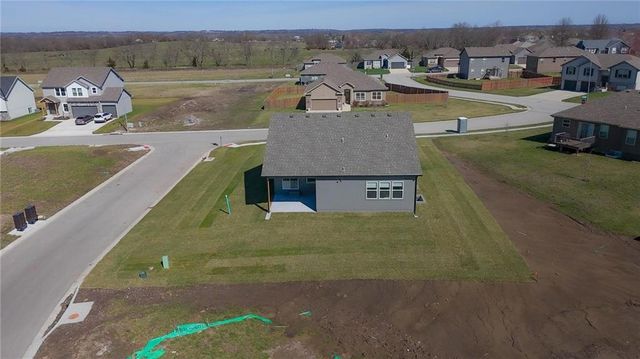 1501 SW 9th Street, Oak Grove, MO 64075