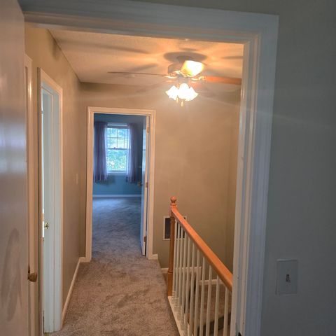 321 Fox Hollow Way, Manchester, NH 03104