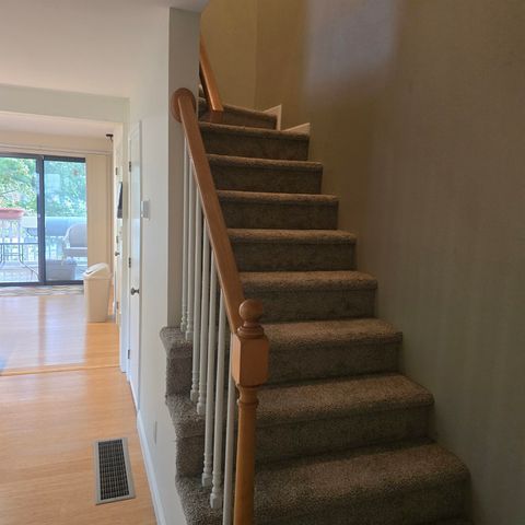 321 Fox Hollow Way, Manchester, NH 03104