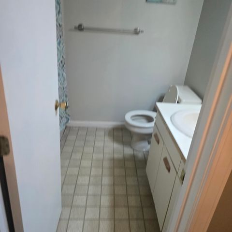 321 Fox Hollow Way, Manchester, NH 03104
