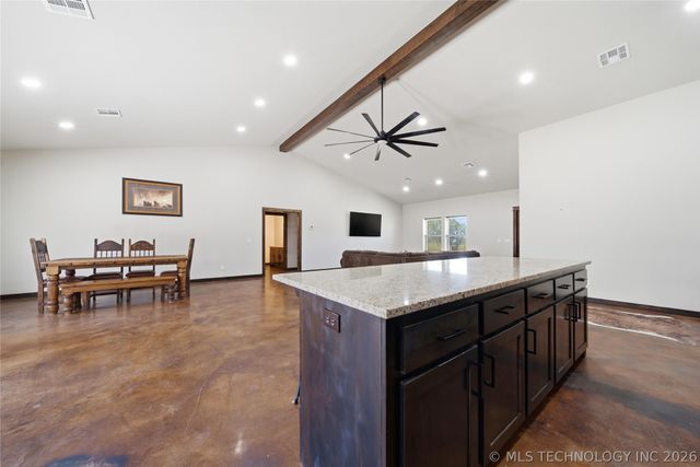 5676 N 240 Road, Beggs, OK 74421