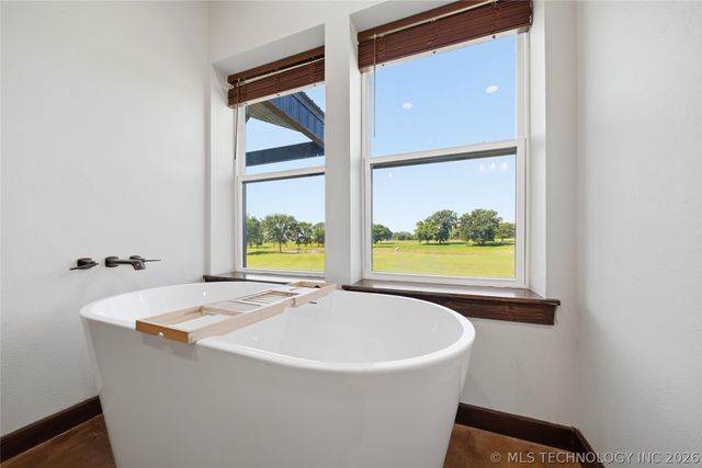 5676 N 240 Road, Beggs, OK 74421