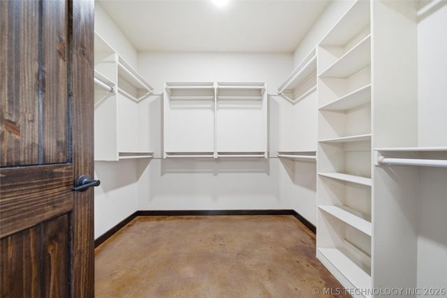 5676 N 240 Road, Beggs, OK 74421
