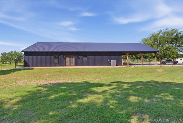 5676 N 240 Road, Beggs, OK 74421