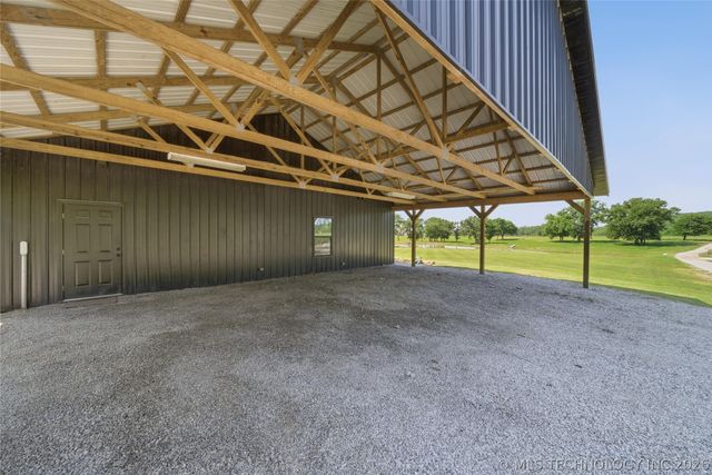5676 N 240 Road, Beggs, OK 74421