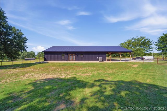 5676 N 240 Road, Beggs, OK 74421