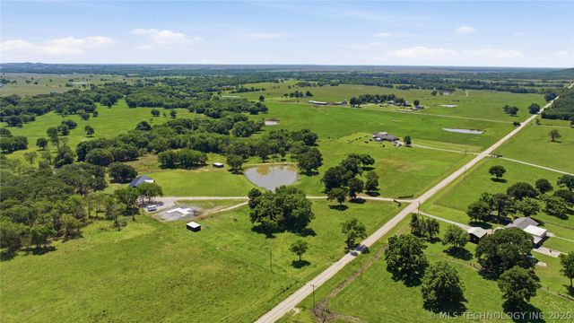 5676 N 240 Road, Beggs, OK 74421