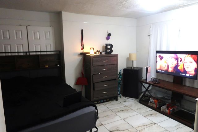 97 S Oakley Avenue, Columbus, OH 43204